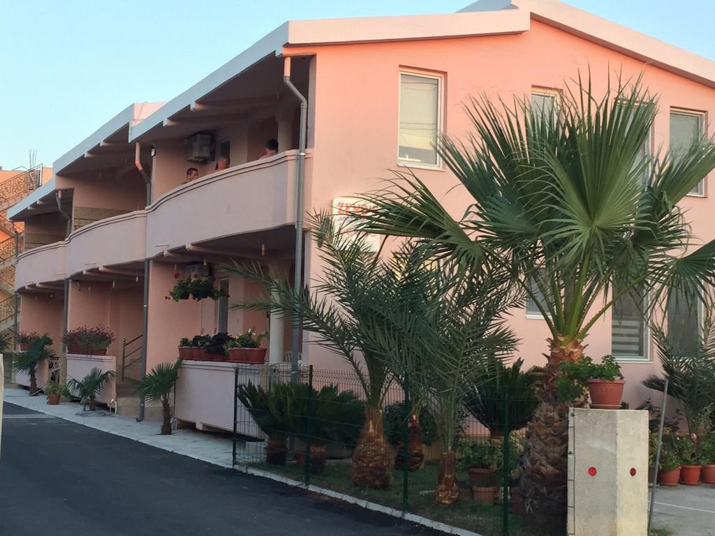 Familien Apartment Zeno Ulcinj Luaran gambar